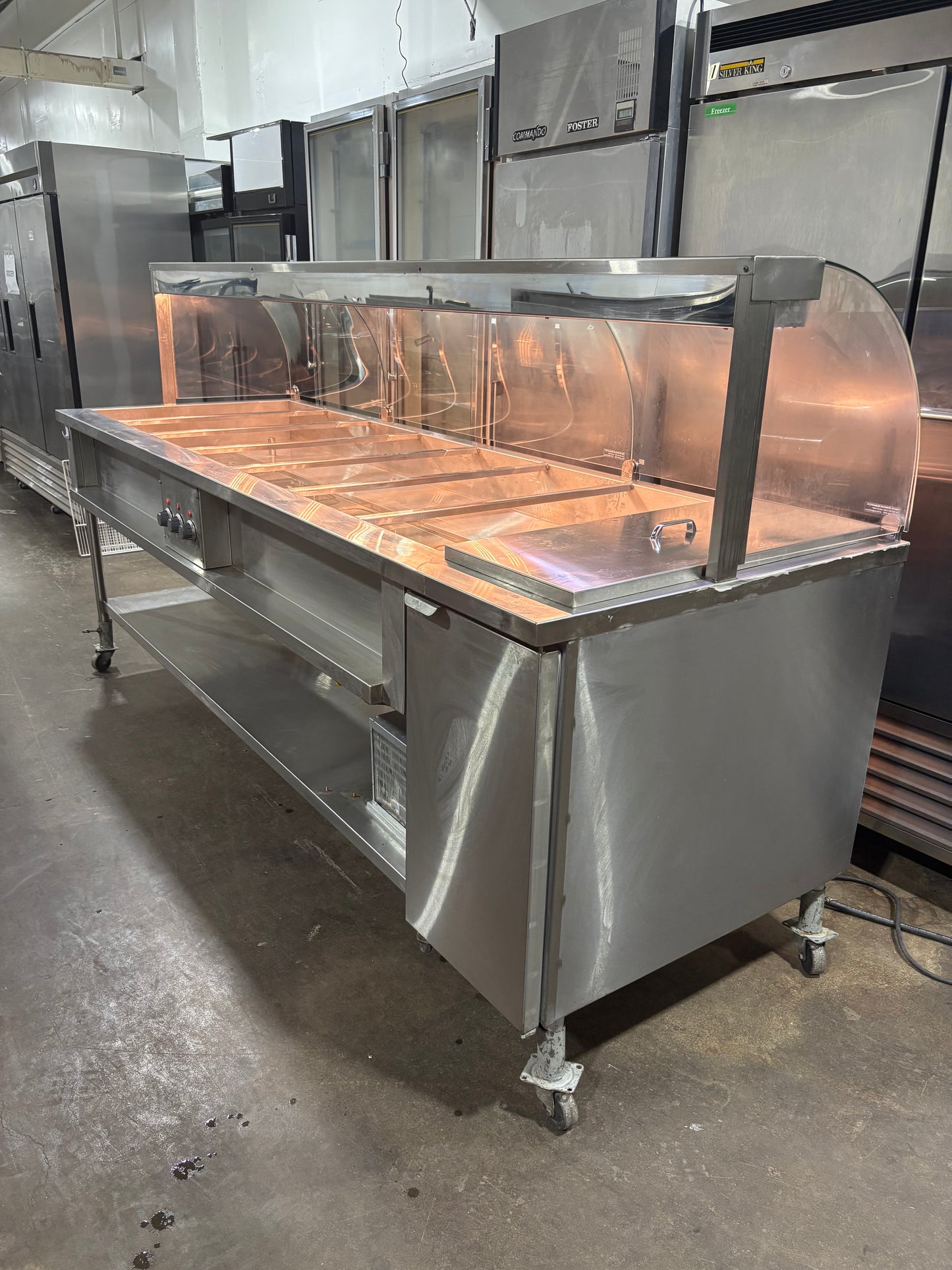 7 +1 Wells Commercial Steam Table With Curved Sneeze Guard