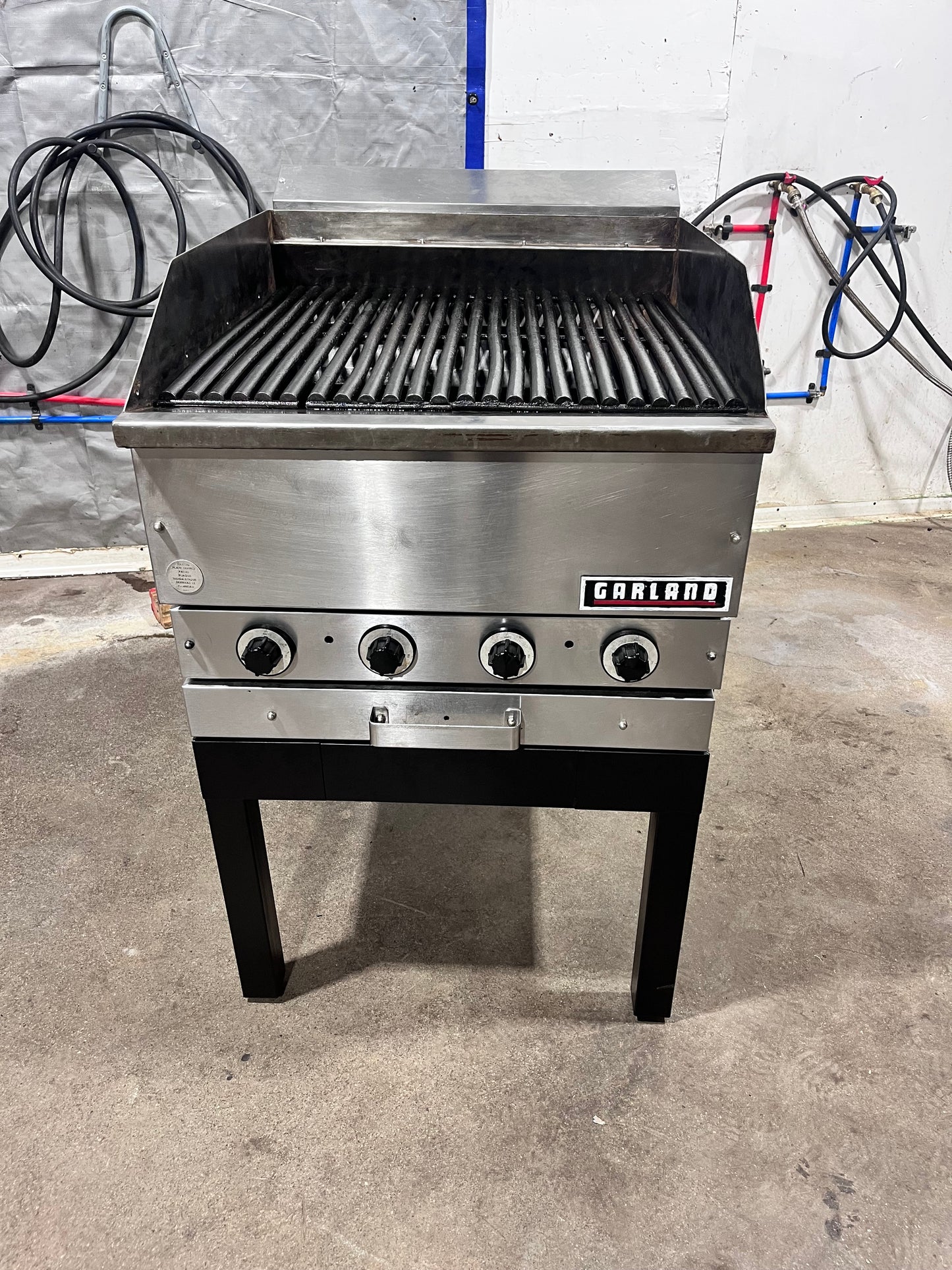 GARLAND G24-BRL 24" Ceramic Briquette Gas Charbroiler