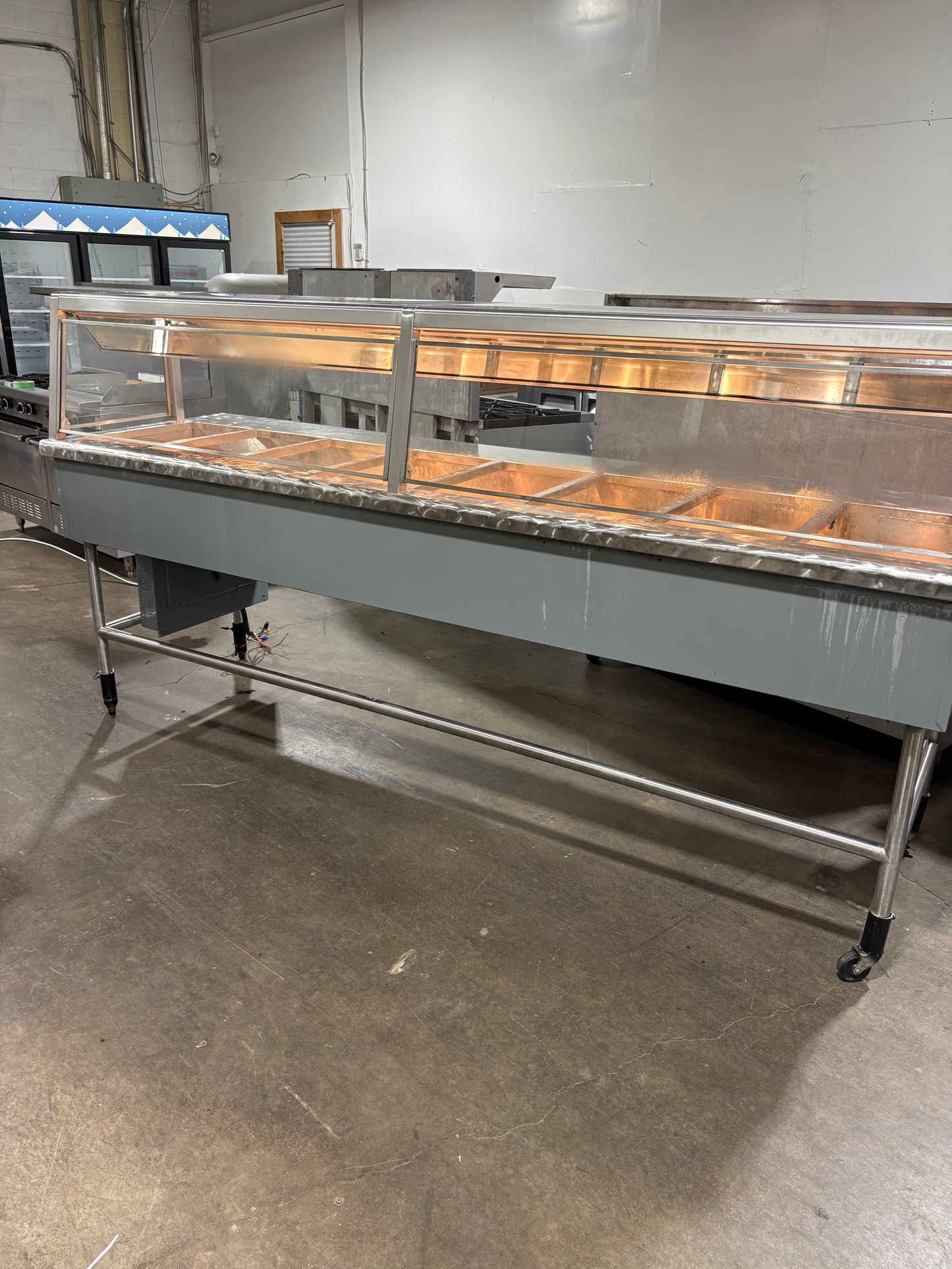 8 Wells Commercial Steam Table With Sneeze Guard