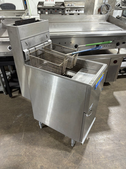 PITCO 40C+ 40-45 Lb. Natural Gas Floor Deep Fryer