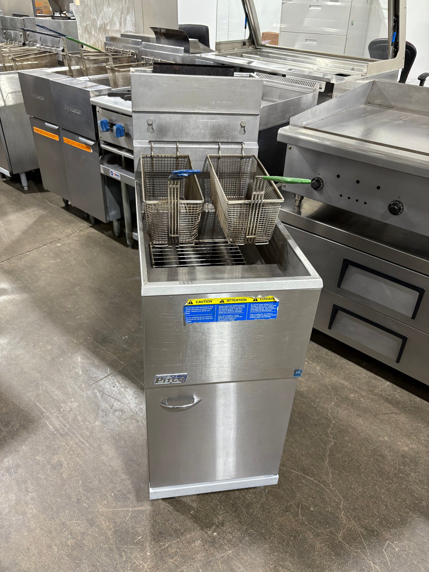 PITCO 40C+ 40-45 Lb. Natural Gas Floor Deep Fryer