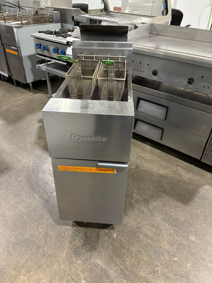 FRYMASTER GF14SD 40 Lb. Natural Gas Deep Fryer - 100,000 BTU