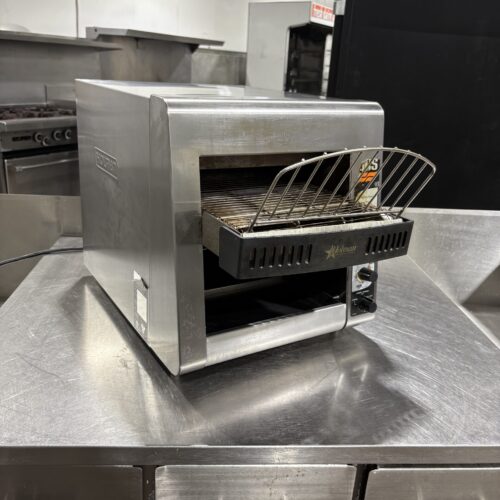 Holman QCS2 Conveyor toaster 208 volt (8) HOLMAN QCS2 Conveyor Toaster 208V