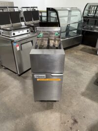 FRYMASTER GF14SD Used Natural Gas 40 Lb. Deep Fryer
